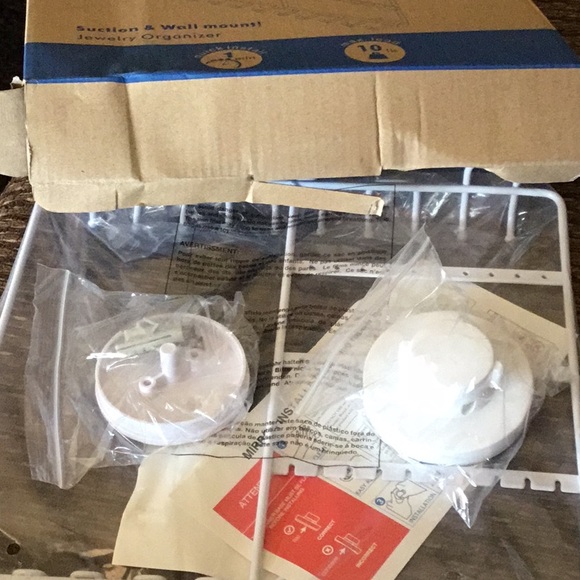JEWELRY ORGANIZER- suction & wall mount NEW 🎁 - Picture 5 of 5